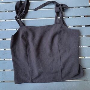 Old Navy women’s black top